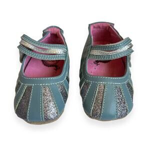 NEW Livie & Luca Rainbow Soft Shoes 6-12m